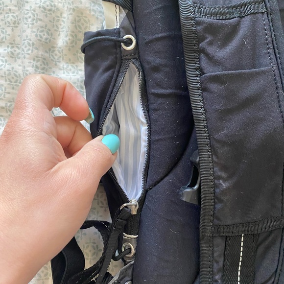 Lululemon “Run All Day” BackPack - Picture 7 of 7